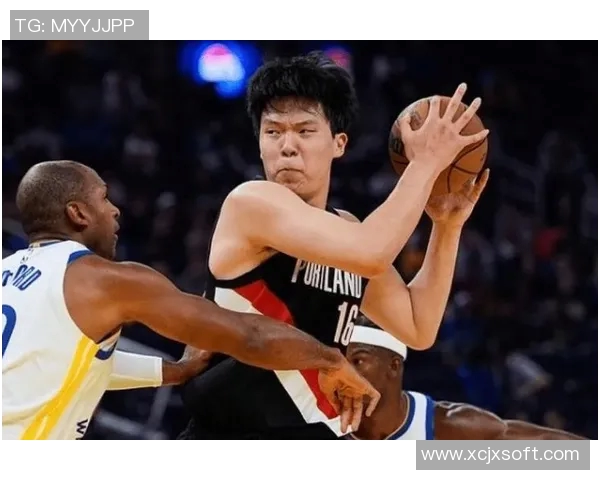 亚历山大领衔雷霆8连胜领跑NBA常规赛，火箭逆转跻身附加赛区，杨瀚森未出场引关注